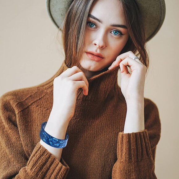 Colorful Acrylic Resin Tortoise Wide Cuff Bracelet for Women - Adjustable Statem - Picture 7 of 7